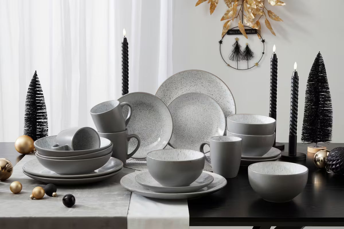 SET DE VESELA DIN 15 PIESE