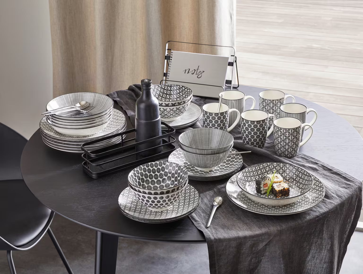 SET DE VESELA 28 PIESE